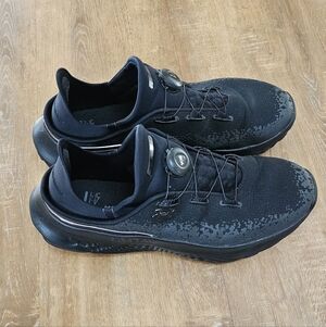 Under Armour Black Slip Speed Shoes.  Size 13.